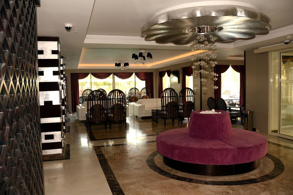 Holiday City Hotel (Adults Only) Side Eksteriør billede