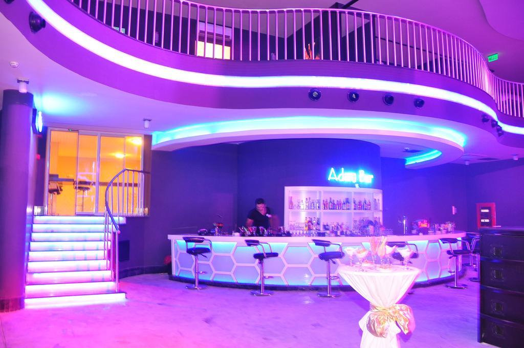 Holiday City Hotel (Adults Only) Side Eksteriør billede