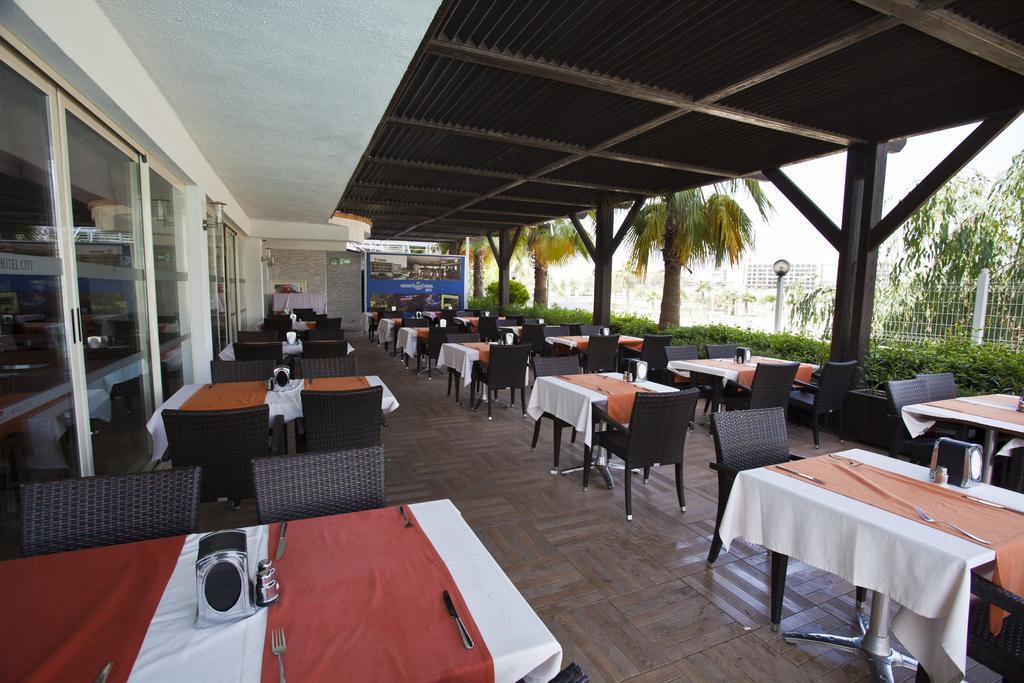 Holiday City Hotel (Adults Only) Side Eksteriør billede