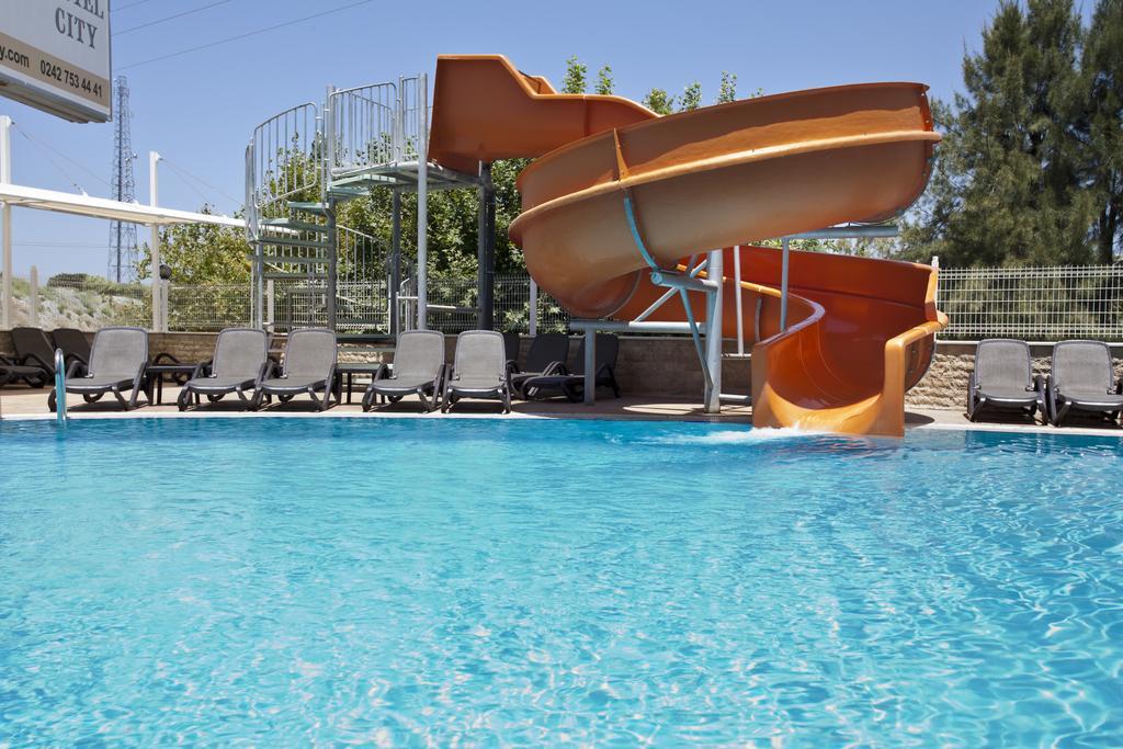 Holiday City Hotel (Adults Only) Side Eksteriør billede